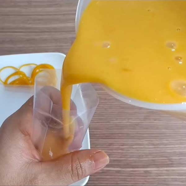 Cách làm kem xoài sữa chua